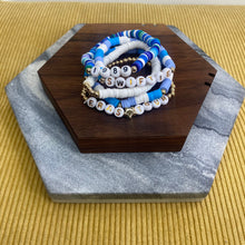 Load image into Gallery viewer, Bracelet - Friendship Bracelets - Blue
