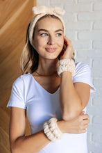 Load image into Gallery viewer, Effortless Days Stretchy Headband &amp; Wristband Set in Cream
