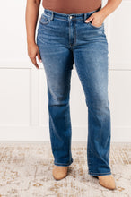 Load image into Gallery viewer, Judy Blue Hannah Mid Rise Thermal Bootcut Jeans
