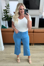 Load image into Gallery viewer, Judy Blue Lisa High Rise Control Top Wide Leg Crop Jeans in Sky Blue
