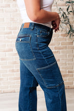 Load image into Gallery viewer, Judy Blue Leila High Rise Cargo Straight Jeans
