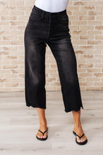 Load image into Gallery viewer, Judy Blue Ryan High Rise Button Fly Wide Leg Crop Jeans
