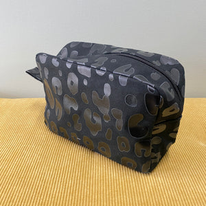 Cosmetic Pouch - Stand Up Zip - Black Leopard