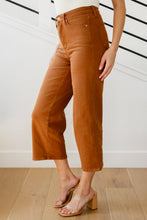 Load image into Gallery viewer, Judy Blue Briar High Rise Control Top Wide Leg Crop Jeans in Camel
