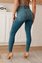Load image into Gallery viewer, Judy Blue Bryant High Rise Thermal Skinny Jean
