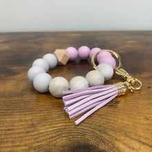 Load image into Gallery viewer, Silicone Bead Bracelet Keychain
